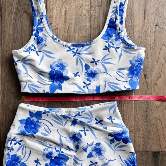 LoveShackFancy Adries Blue White Floral Active Set Top & Leggings Size S NWOT - Picture 5 of 6